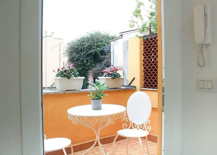 Bright Cozy Trastevere